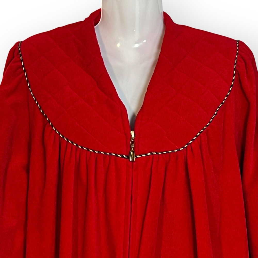 Vanity Fair Cherry Red Zip Up Velvet fleece  Robe Quilted Gold Accents M Pockets